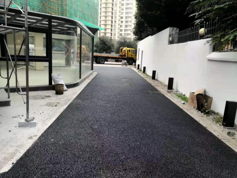 小面積瀝青路面修復(fù)